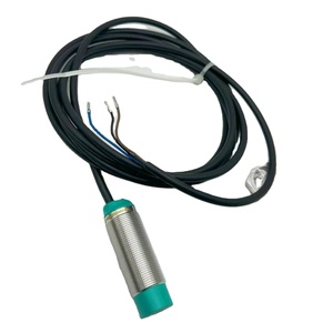 สวิตช์เซ็นเซอร์แบบเหนี่ยวนำ Pepperl+Fuchs รุ่น NBN8-18GM50-E0 - Product Image 2