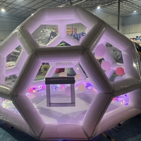 Tente transparente de camping de maison de bulle gonflable de forme de football de nouvelle conception tente gonflable de dôme de football de bulle à vendre