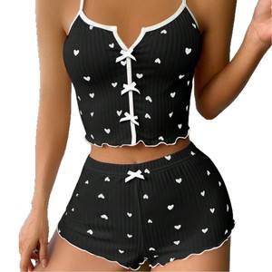 ชุดนอนผู้หญิงขายส่ง ลายหัวใจ ผ้าริบเนื้อนุ่ม แต่งระบายหวานๆ เสื้อสายเดี่ยวลำลองและกางเกงขาสั้น - Product Image 3