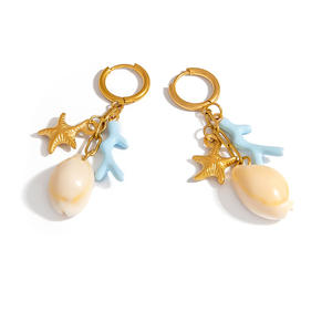 Pendientes Colgantes de Concha Marina, Coral y Estrella de Mar, Chapados en Oro de 18k, Acero Inoxidable, Joyería de Moda con Temática Oceánica - Product Image 5