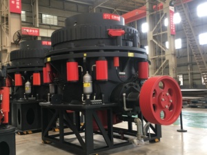 Concasseur à cône hydraulique <span class=keywords><strong>GYS</strong></span> à haut rendement, moteur à engrenages AC, capacité maximale de 180 t/h pour la production d'agrégats de pierre, faible consommation d'énergie - Product Image 2