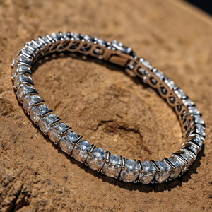 สร้อยข้อมือเพชรแท้ทรงเทนนิส ทองคำ 18k สีเหลือง เครื่องประดับชั้นดี น้ำหนักรวม 3 กะรัต ความใส VVS1 ได้รับการรับรองจาก GIA ดีไซน์คลาสสิก หรูหรา - Product Image 5