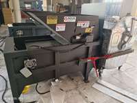 Compacteur de goulotte à ordures avec indicateur complet, fonction autonettoyante et rapport de compactage 4:1