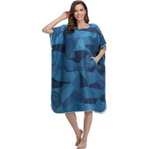Serviette à capuche/poncho de surf sans sable, séchage rapide, recyclée - Taille adulte avec poche - Product Image 2