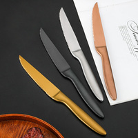 Hochwertiges Edelstahl-Steakmesser mit Wellenschliff, Goldfarbenes Küchenmesser, Tafelmesser aus Metall