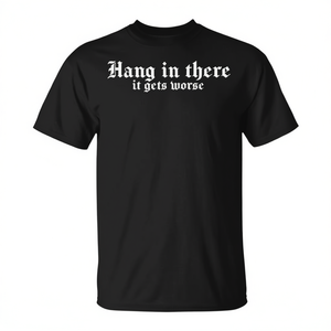 Camiseta sarcástica negra de manga corta con cuello redondo para hombre, promocional para adultos, con la frase: "Especho que se empeina" - Product Image 2