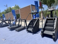 Appareil de cardio-training professionnel pour la remontée des escaliers, à résistance magnétique, robuste, avec écran LCD, pour salle de sport