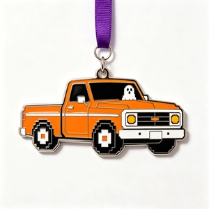Ciondolo Auto in Metallo 2026 Halloween, Personalizzabile con Logo, Smaltato, da Appendere, in Lega, Ingrosso, Decorazioni Regalo, Ornamenti Metallici per Pickup - Product Image 2