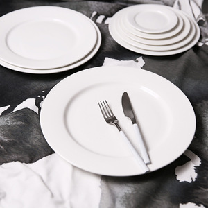 Assiettes blanches super grandes en céramique personnalisables, style occidental, assiettes en porcelaine pour hôtels, assiettes plates pour utilisation dans les hôtels et les restaurants - Product Image 2