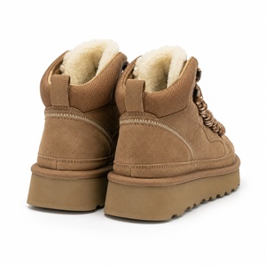 Chaussons d'hiver chauds en fourrure personnalisés 2026 en gros avec logo, chaussures Tasman, bottes Lowmel Ugges pour femmes - Product Image 2