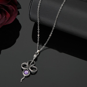Collar con colgante de gema morada en forma de serpiente, joyería de fiesta del zodiaco animal de aleación de zinc - Product Image 1