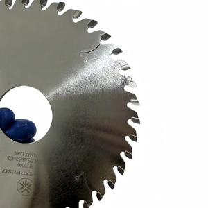 Lame de <span class=keywords><strong>scie</strong></span> circulaire TCT à 40 dents de 200 mm de qualité industrielle, à haute vitesse, en nitrure, pour la coupe du bois, prix imbattable, personnalisation OEM - Product Image 3