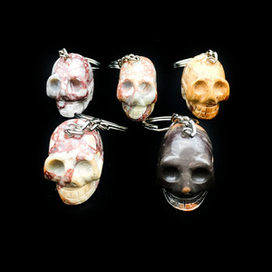 HZ ongzhuo 2020 welcomed Natural stone skeleton key ring_ Carved ghost key chain_ The skull hanging circle on Halloween-