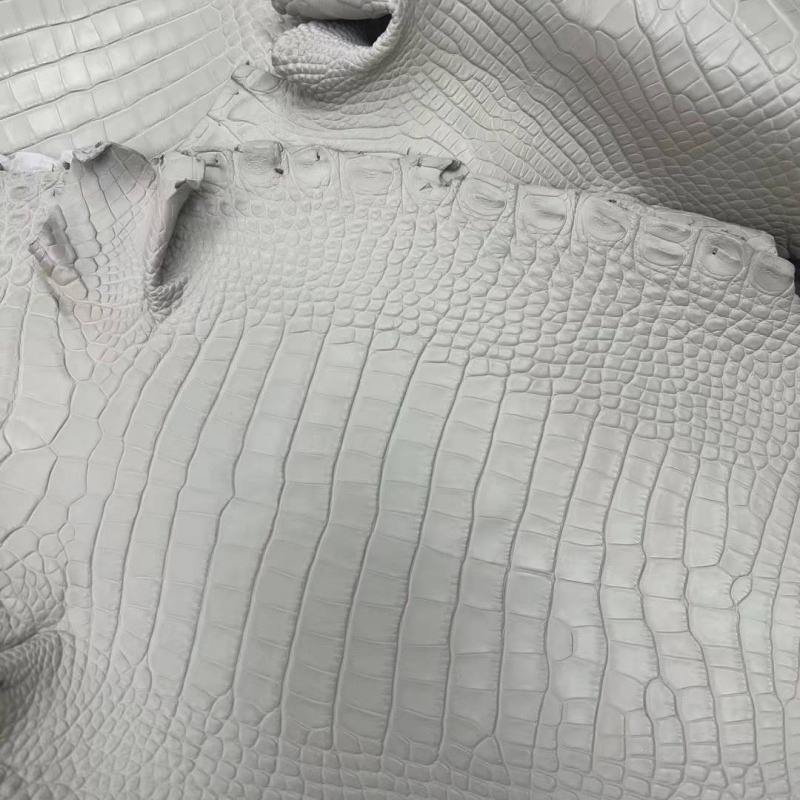 Scale Relief PVC Synthetic Leather, Amber Uniform Finish For Sun Visors ...