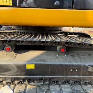 รถขุดไฮดรอลิกตีนตะขาบ Caterpillar 320D2 22 ตัน พร้อมปั๊มเกียร์เครื่องยนต์ ค่าใช้จ่ายในการใช้งานต่ำ บุ้งกี๋ 1 เมตร 32 ตัน รุ่นปี 2024 สำหรับงานฟาร์ม 103 กิโลวัตต์ - Product Image 6