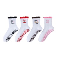 Chaussettes de yoga professionnelles pour femmes coton peigné antidérapant Pilates mi-mollet sol sport Logo personnalisé broderie chaussettes avec poignées