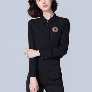 Broche dorado con diamantes de imitación de cristal para mujer, joyería de flores rojas chinas, broches femeninos para niñas, bufanda, joyería nueva 2021 - Product Image 6