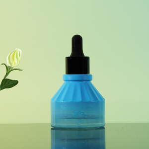 Botella de Vidrio Acanalado de 30 ml con Gotero, Tapas Blancas y Negras, Envase Cosmético para Esencia de Plantas y Suero - Product Image 6