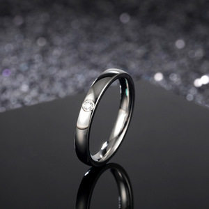 แหวนสตรีสแตนเลสแบบครอส บอร์เดอร์ ชุบทอง 18k ประดับเพชรและเพทาย ผสมผสานสามสี - Product Image 4