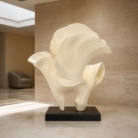 Sculpture abstraite en résine crème ivoire, aérographe, durable, pour commande en gros, décoration commerciale pour hall d'hôtel