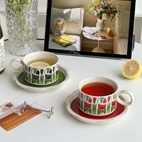 Ensemble tasse et soucoupe à café en céramique, style rétro français, motif tulipe, résistant à la chaleur, avec coffret cadeau, pour couples, idéal pour un anniversaire