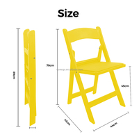 Chaises de jardin Wimbledon en plastique pliables en gros de haute qualité en plusieurs couleurs pour les mariages et les événements en plein air