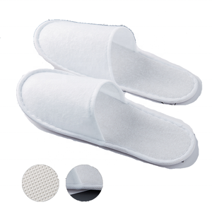 Ağırlama Spa için özel Logo çevre dostu otel terlikleri toplu yumuşak fırçalanmış kadife tek kullanımlık terlik - Product Image 1