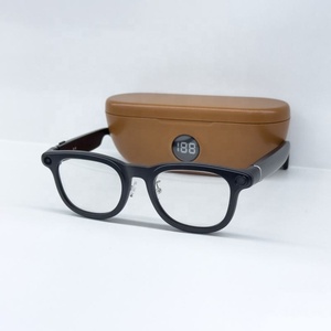 แว่นตาอัจฉริยะไฮเทค 800MP พร้อมเคสชาร์จแบบย้อนกลับ ระบบจดจำภาพ แปลภาษา ควบคุมด้วยเสียง เล่นเพลง - Product Image 2