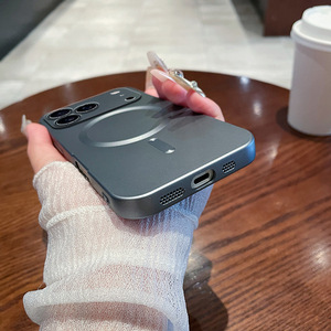 Ốp lưng <span class=keywords><strong>iPhone</strong></span> 17 từ tính với kính cường lực bảo vệ camera, sang trọng, kim loại mờ, chống sốc dành cho <span class=keywords><strong>iPhone</strong></span> 15, 16, 17 Pro Max - Product Image 6