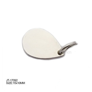 Populaire petit logo marque gravé pendentif personnalisé fait breloques étiquettes de bijoux en métal pour bracelet - Product Image 3