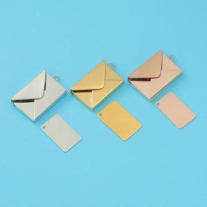 Collier avec pendentif personnalisé <span class=keywords><strong>en</strong></span> forme de lettres, pendentif <span class=keywords><strong>en</strong></span> acier inoxydable, pendentif <span class=keywords><strong>en</strong></span> forme de lettre d'amour - Product Image 1