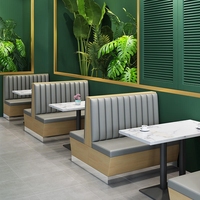 Ensemble de Mobilier de Restaurant de Luxe en Bois : Chaise de Salle à Manger, Table en Marbre Artificiel et Banquette de Cantine en Cuir Jaune Gris