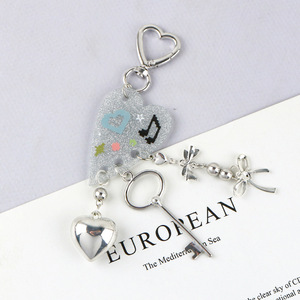 พวงกุญแจประดับรูปหัวใจทำจากอะคริลิคสีชมพูหวานสำหรับเด็กผู้หญิงสไตล์เกาหลี - Product Image 2