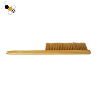 Outils de ruche d'apiculture à double rangée avec fibre artificielle et manche en bois Brosse à abeilles neuve