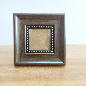 2024 Meilleure vente Vintage <span class=keywords><strong>4x4</strong></span> pouces résine cadre <span class=keywords><strong>Photo</strong></span> taille personnalisée cadre <span class=keywords><strong>Photo</strong></span> nouveau produit - Product Image 3