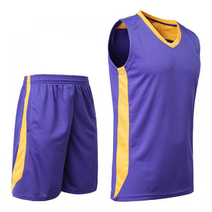Uniforme de basket-ball personnalisé pour jeunes, ensemble de basket-ball fitness confortable de dernière conception, uniforme sublimé imprimé - Product Image 6