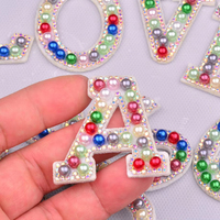 Écusson brodé de lettres anglaises colorées multicolore 26 pièces Décoration personnalisée en tissu Écusson de broderie à repasser sur perle personnalisé