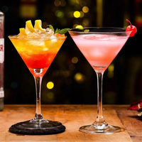 Lot de verres à martini en cristal personnalisables avec logo pour bar, fête, mariage – Vente en gros