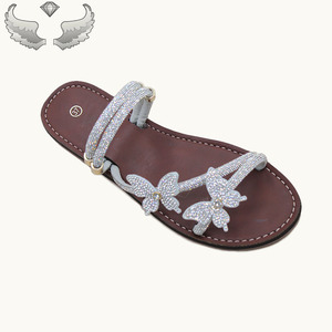 Nouvelles sandales et pantoufles d'été pour femmes, design décontracté, durables, respirantes, ornées de cristaux, légères, vente en gros - Product Image 2