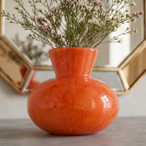 Jarrón Decorativo de Cerámica Naranja con Flores Frescas para Decoración del Hogar, Oficina o Pasillo (12 CM X 16 CM) - Product Image 5