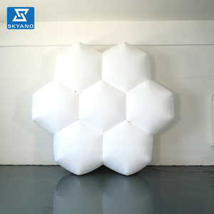 Modèle de nuage gonflable blanc hexagone moderne personnalisé éclairage à LED kiosque gonflable sur le toit pour la décoration - Product Image 2