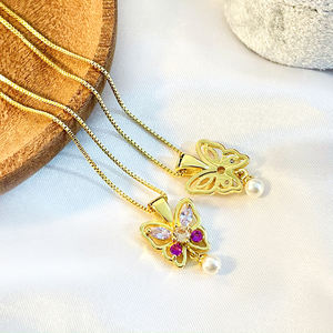 Collier pendentif papillon en cuivre zircon coloré personnalisé tendance en vente chaude plaqué or pour unisexe - Product Image 2