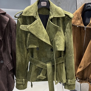 Trench da Donna <span class=keywords><strong>in</strong></span> Vera Pelle Scamosciata Marrone Scuro <span class=keywords><strong>con</strong></span> <span class=keywords><strong>Cintura</strong></span> <span class=keywords><strong>in</strong></span> <span class=keywords><strong>Vita</strong></span> - Product Image 4