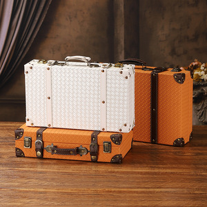 Caja de almacenamiento de madera de estilo europeo, caja decorativa para joyería con tapa abatible de gran capacidad, accesorios de decoración para el hogar, coleccionables - Product Image 3