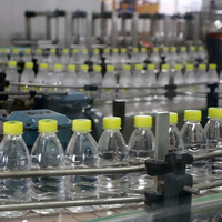 Ligne de production de remplissage et d'emballage automatique d'eau purifiée en bouteilles PET de 500 ml et 1 L, capacité de 10 000 bouteilles par heure, machine de remplissage de liquides