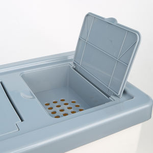 30L/32L hermético <span class=keywords><strong>Pet</strong></span> <span class=keywords><strong>Food</strong></span> recipiente de armazenamento com rodas empilháveis Gray White Bin Incluir 2-Cup colher para fácil mobilidade - Product Image 4