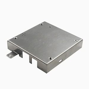 Service de poinçonnage et de pliage de tôles sur mesure, boîtier métallique pour équipement électronique - Product Image 6