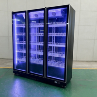 Réfrigérateur commercial compact à trois portes, écologique, avec étagères réglables, pour la présentation de vins et de boissons, à température unique