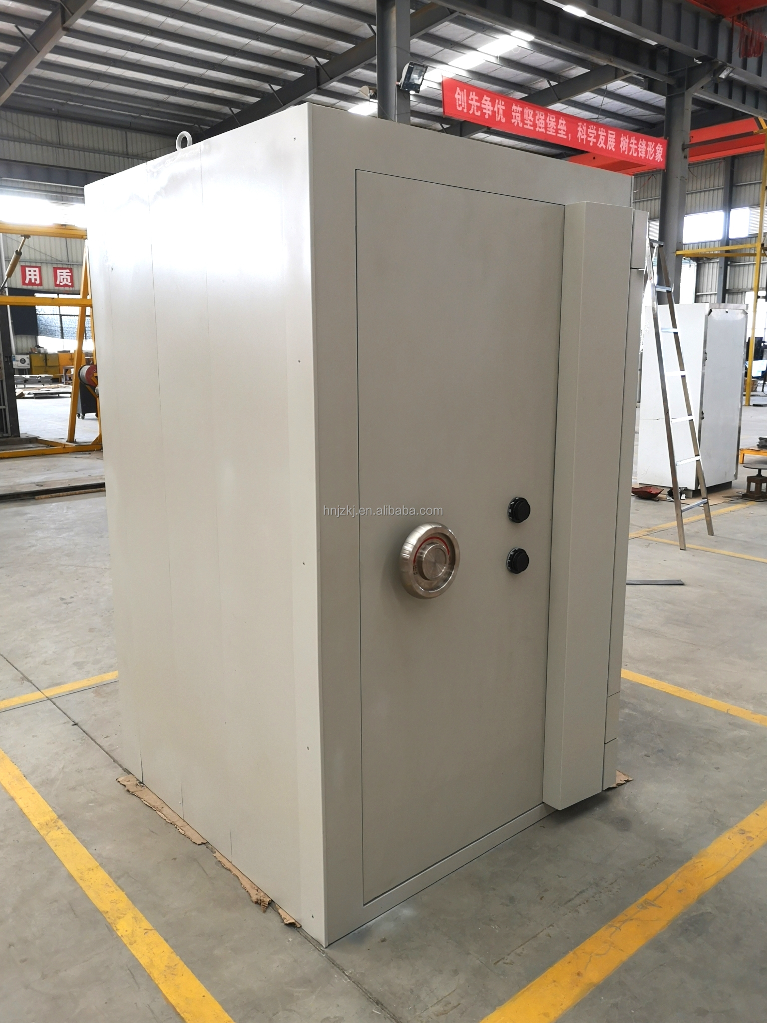Modular Vault Rooms - Customizable Storage Solutions