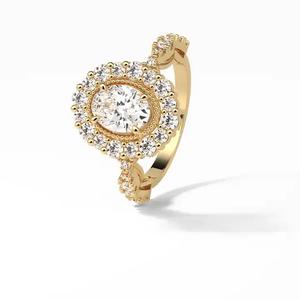 Bague de fiançailles et de mariage en or blanc de haute qualité, sertie d'un moissanite ovale en forme de cœur, certifiée GRA. - Product Image 1